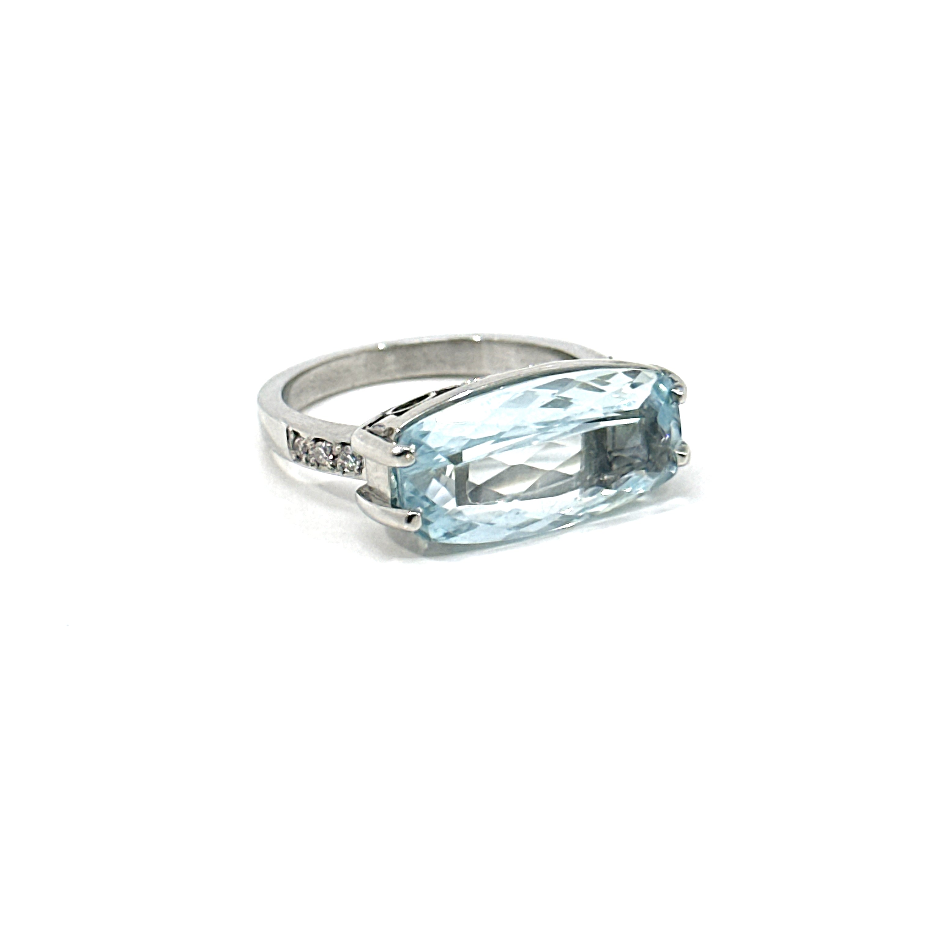 Anillo Aguamarina Malé
