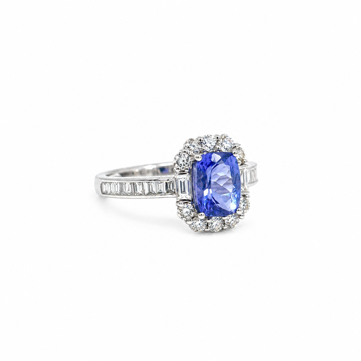 Anillo Tanzanita Diamantes Oro Blanco 18 kt