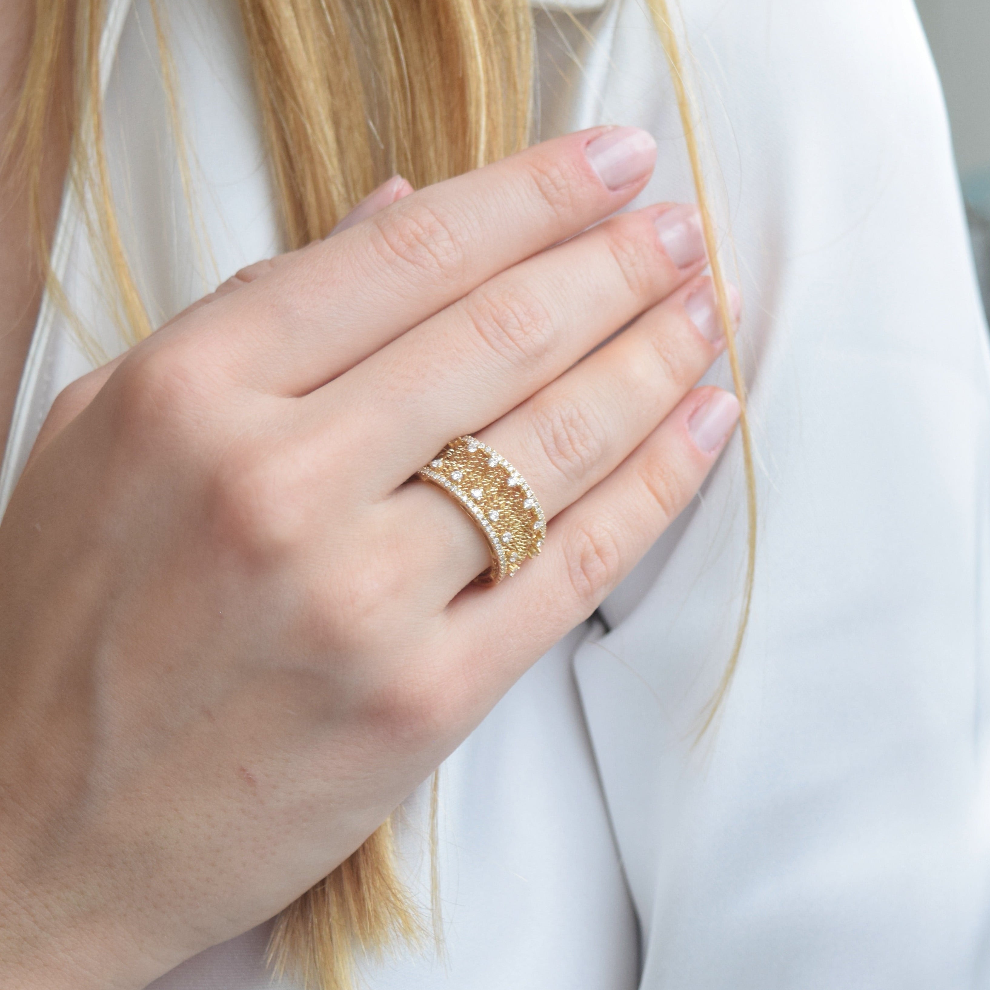 Anillo Tejido Oro 18 Kt Diamantes
