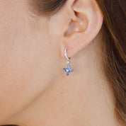 Aros Mila Zafiro azul Oro Blanco 18 Kilates