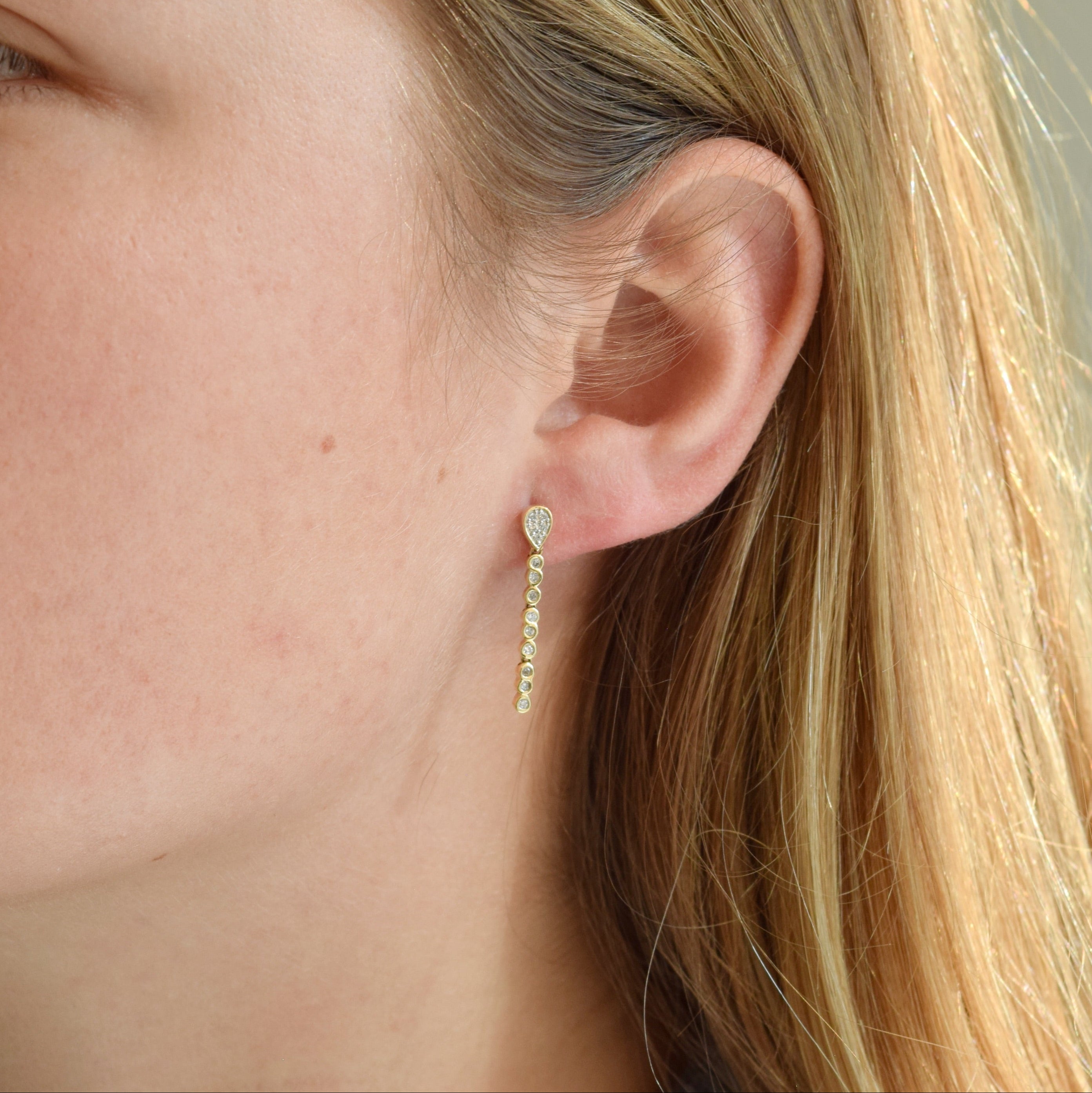 Aros gota cascada Oro Amarillo 14 Kilates