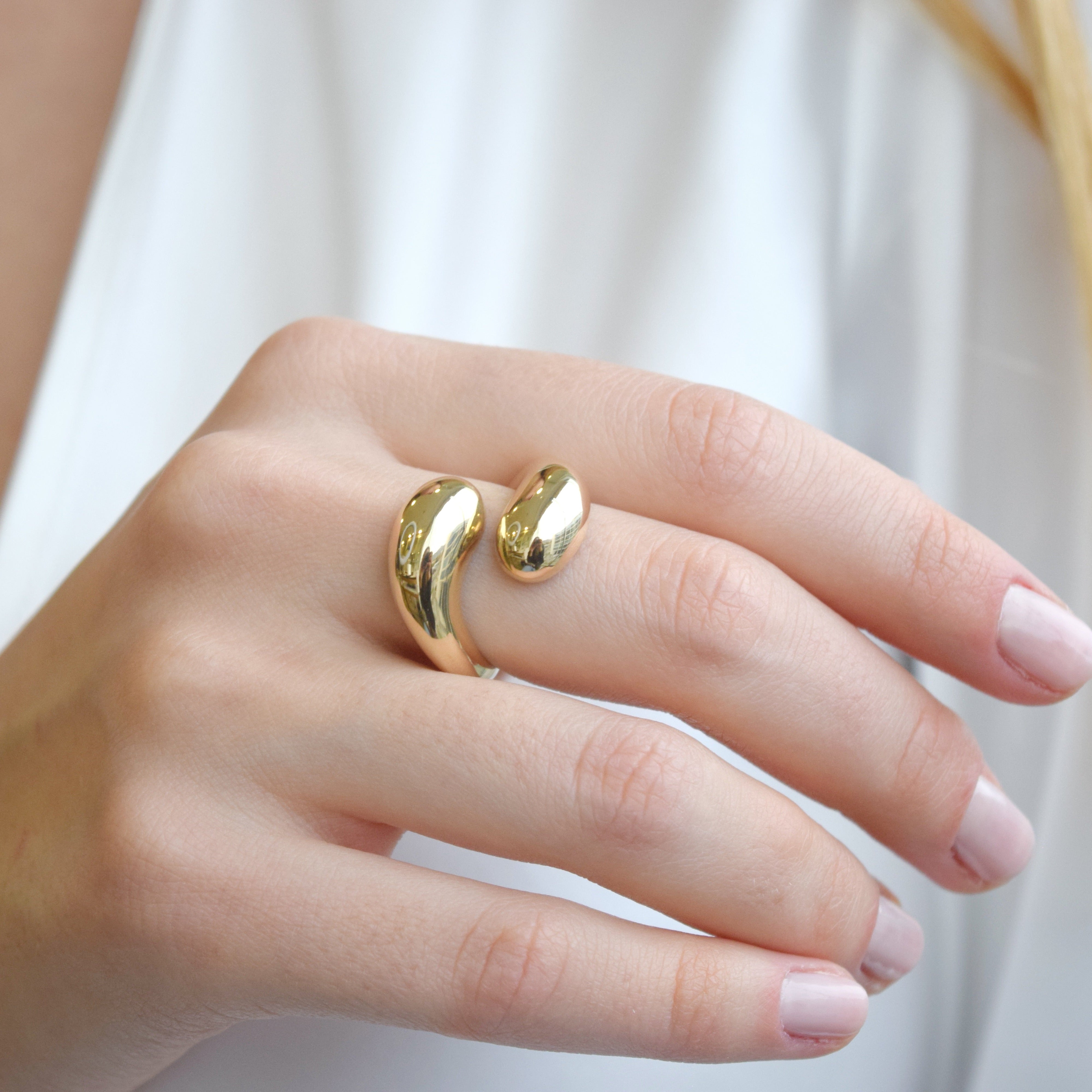 Anillo Carlota
