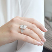 Anillo Imperiale Baguette Oro Blanco 18 Kt Diamantes