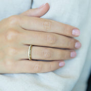 Anillo medio cintillo doble diamantes