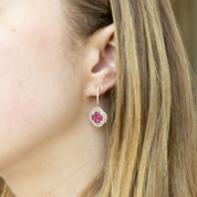 Aros big flower rubíes