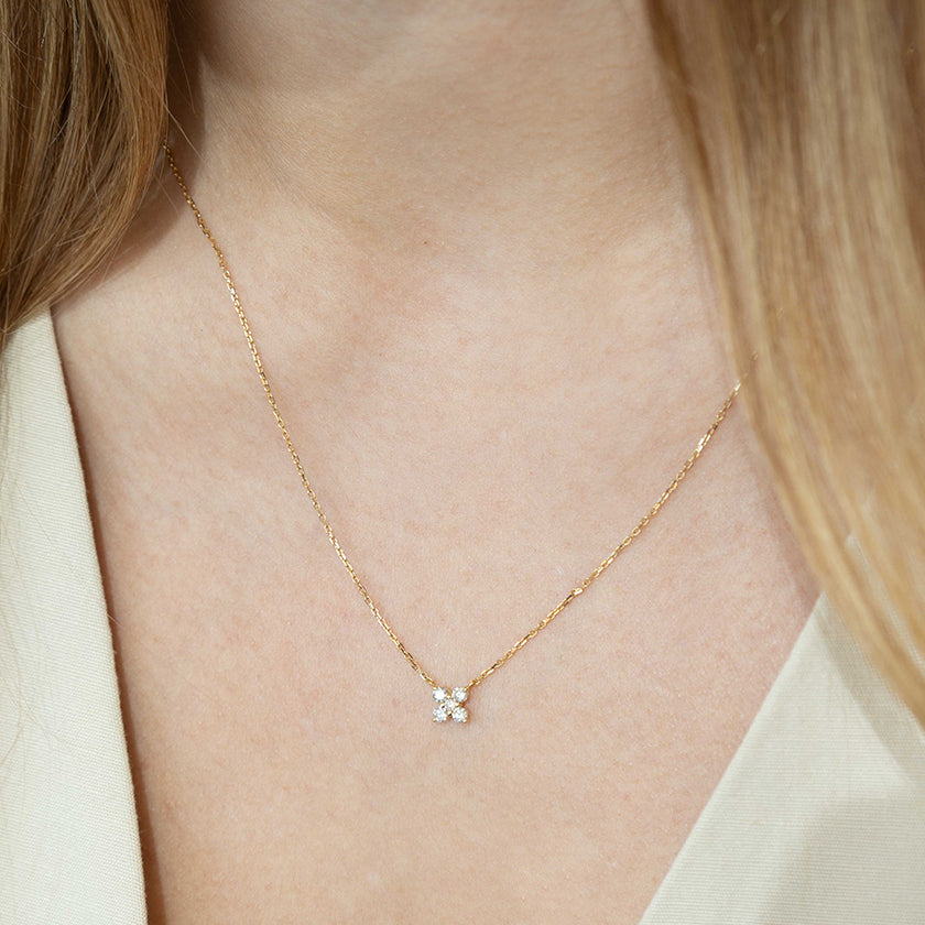 aguamarina-joyas-collar-flor.jpg