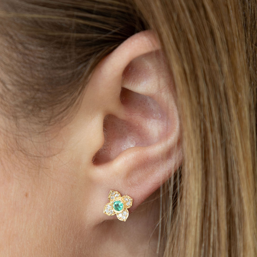 aros-flor-esmeralda_362c547a-9c8e-4f21-8e4c-a47a059a5ebc.jpg